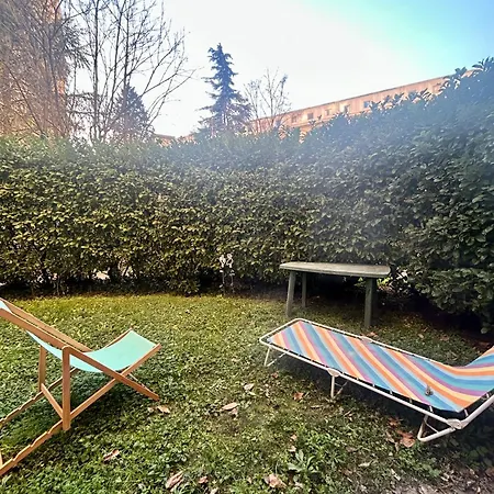 Rez-de-jardin Lumineux En Plein Centre De Grenoble