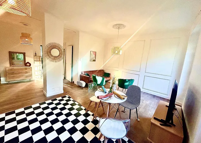 Rez-de-jardin Lumineux En Plein Centre De 公寓